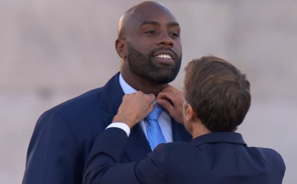 Découvrez la scène hilarante entre Teddy Riner et Emmanuel Macron à la Parade des champions