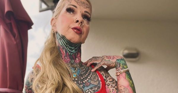 La métamorphose époustouflante d'une grand-mère grâce aux tatouages