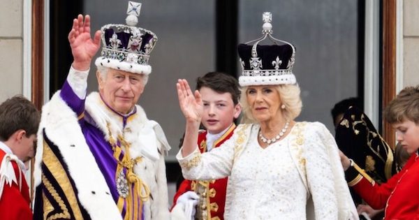 L'émouvante allocution du Roi Charles III et de Kate Middleton