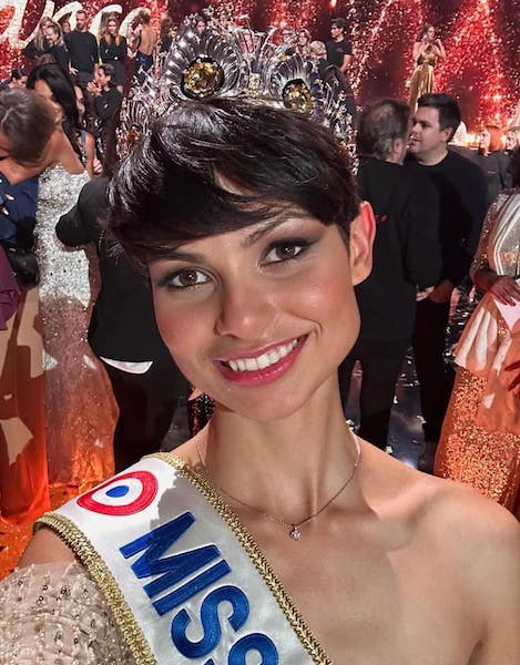 Miss France 2024, Ève Gilles : sa meilleure amie réagit avec force aux critiques