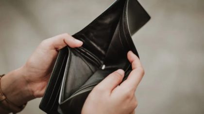 Mon partenaire ne se souvient jamais de son portefeuille lors de nos repas au restaurant