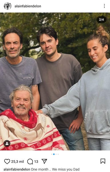 Un tribute touchant : Alain-Fabien Delon partage des souvenirs de famille en l'honneur de son père Alain Delon