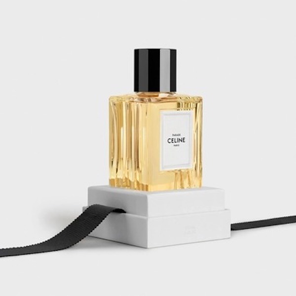 4 parfums que les femmes de la haute société utilisent et que peu de gens connaissent : ils durent des heures