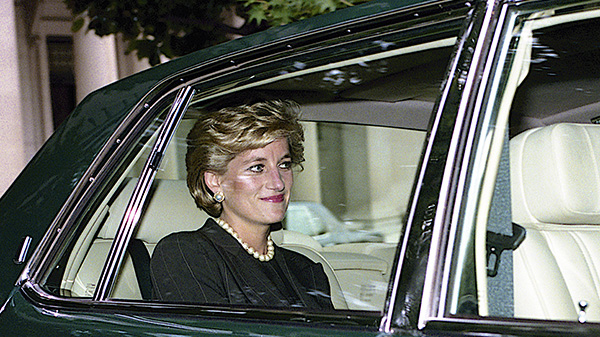 Le chirurgien qui a tenté de sauver la vie de la princesse Diana raconte pour la première fois ce qui s'est réellement passé