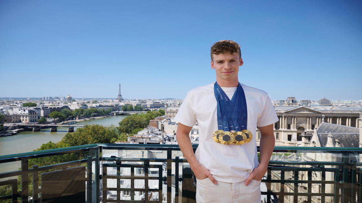 Léon Marchand est-il en couple ? Le nageur olympique apporte enfin une réponse à cette question qui intrigue tant de monde (ZAPTV)