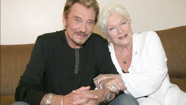 Sept ans après sa disparition, Line Renaud se confie sur Johnny Hallyday : « C'était un...