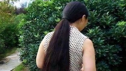 Une femme réalise une transformation incroyable en se coupant les cheveux après 25 ans