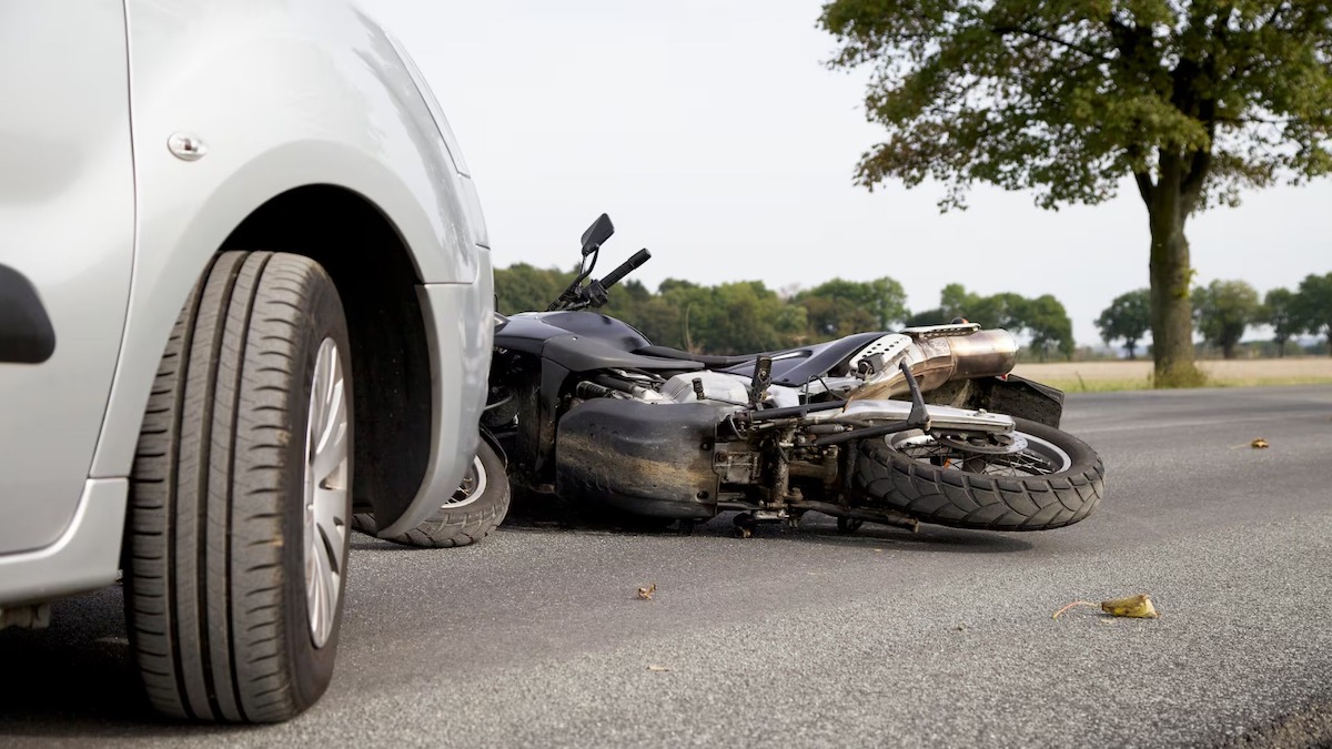 Couëron : une femme a été grièvement blessée dans un accident entre sa moto et une voiture