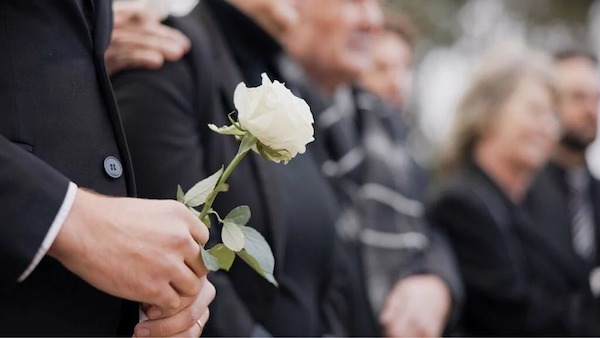 Décès de Louane, 19 ans : marche blanche en hommage à la jeune femme