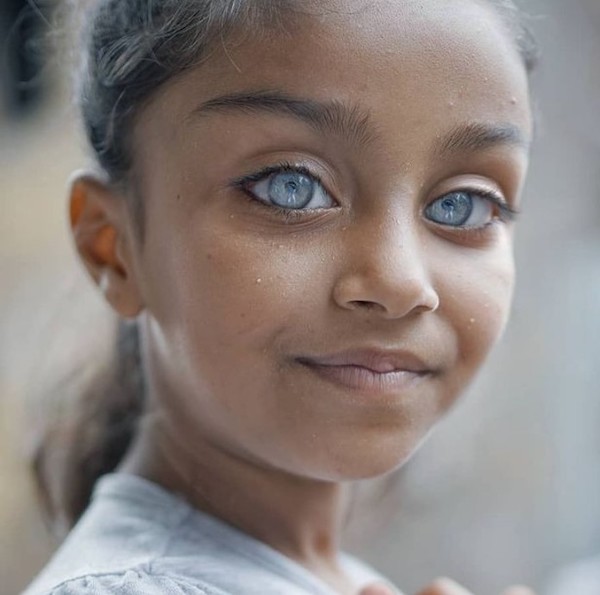 « Des yeux qui brillent plus que tous les diamants du monde » : 17 photos d'enfants aux yeux magnifiquement beaux