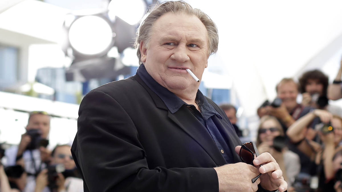 Gérard Depardieu en proie à la douleur : Un proche révèle des nouvelles poignantes avant son procès