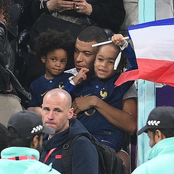 Les deux adorables enfants d'Ethan Mbappé, le frère de Kylian