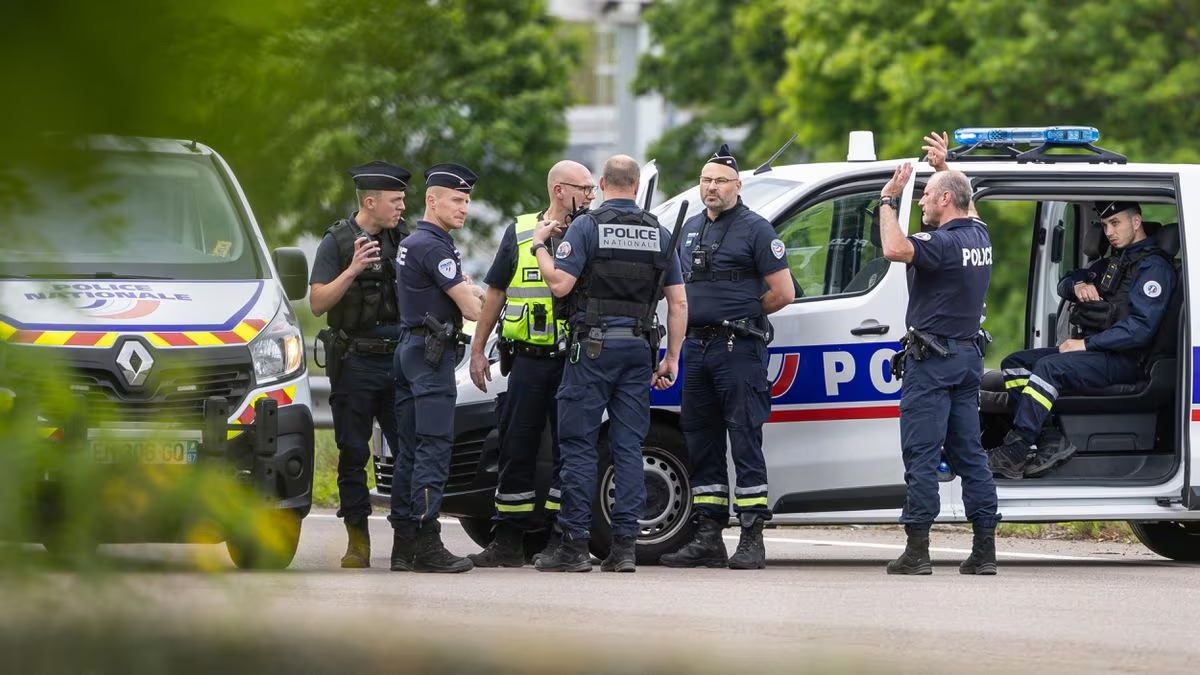 Charente : un corps sans tête retrouvé dans une voiture par un passant