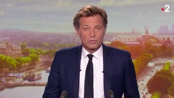 “On n’en peut plus” : Laurent Delahousse sur la sellette au JT de France 2, un membre de son équipe s'exprime