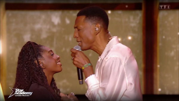 Star Academy 2024 : Ebony en larmes face à la magnifique surprise de son père lors du prime