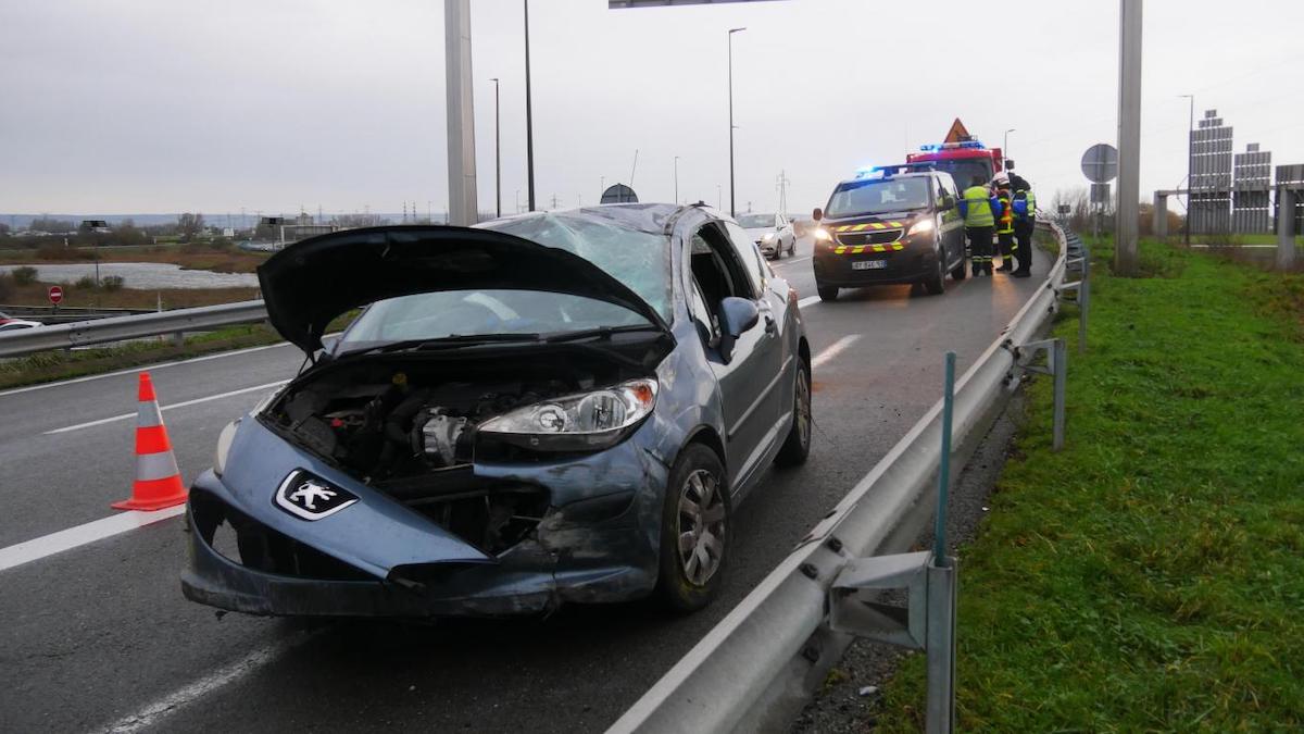 Dramatique accident dans le Pas-de-Calais : deux victimes après une collision avec un véhicule à contresens sur l'A16