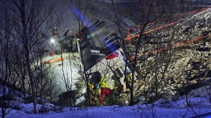 Incroyable drame en Norvège : un bus de vacanciers français plonge dans un lac