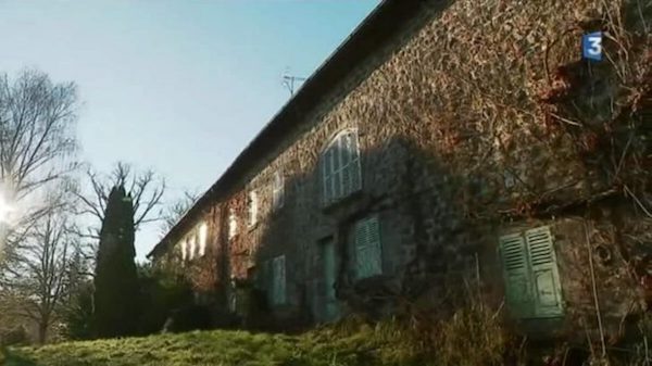 La maison de Johnny Hallyday et Nathalie Baye en creuse : l'actrice partage sa tristesse face à l'abandon de leur refuge