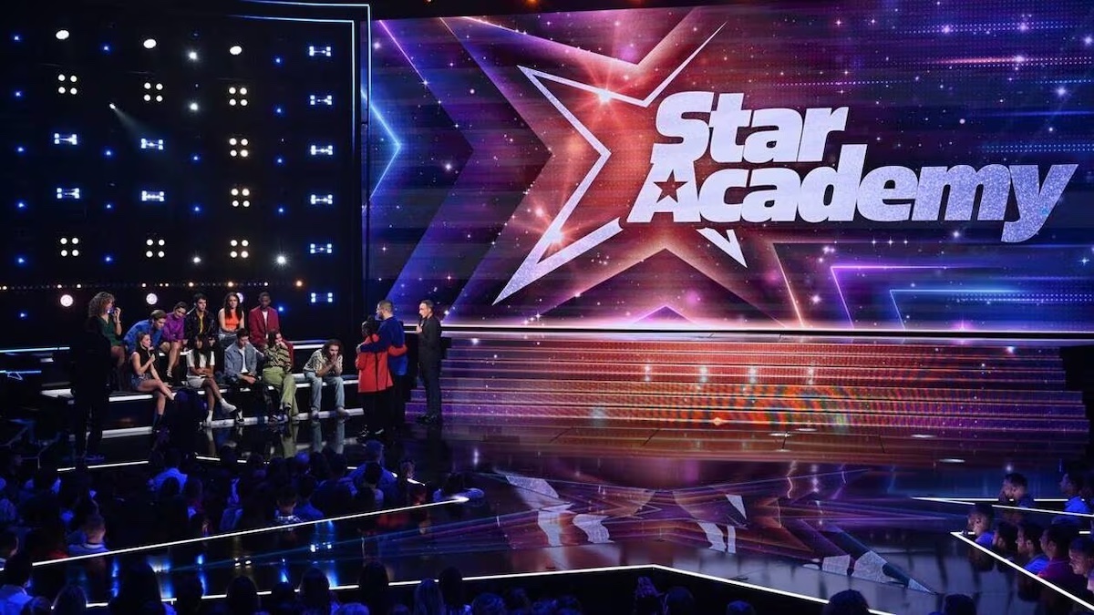 Les candidats de la Star Academy refusent de chanter avec un artiste et sont remis à leur place par un professeur