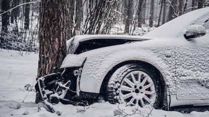 Tragique accident : deux femmes fauchées par une voiture lors d'une promenade