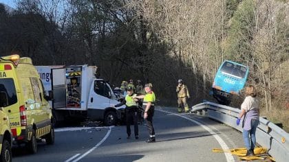 Tragique accident : deux femmes fauchées par une voiture lors d'une promenade