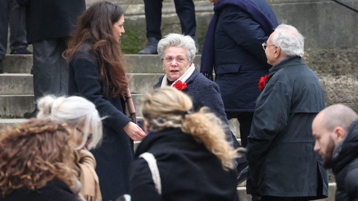 Funérailles de Catherine Laborde : le soutien de Françoise Laborde et Évelyne Dhéliat à son époux Thomas