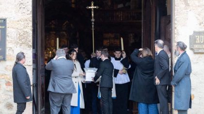 Funérailles du jeune Emile : les raisons pour lesquelles sa mère, Marie, ne s'est pas vêtue de noir lors de la cérémonie