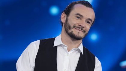 N’oubliez pas les paroles : le maestro Benoît éliminé après 111 victoires et 746 000 euros de gains