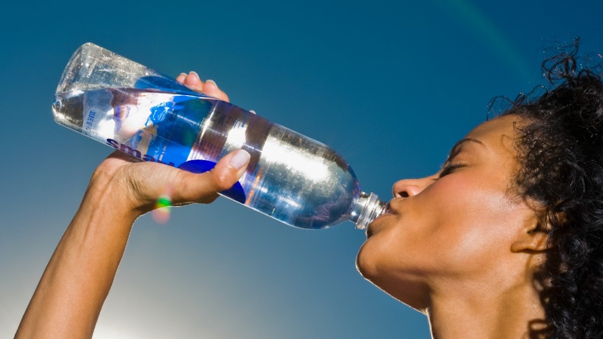 10 grands bienfaits de l'eau potable pour le corps