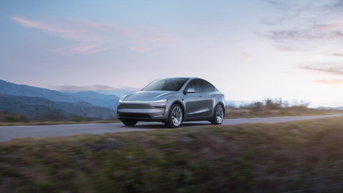 Elon Musk, PDG de Tesla, dévoile la nouvelle Tesla Model Y Juniper 2025