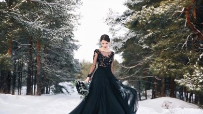 La robe de mariée de ma fille est arrivée totalement noire, mais ce n'était pas le véritable problème