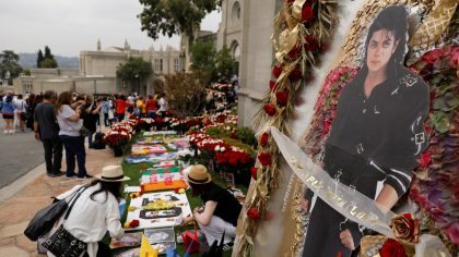 Michael Jackson : L'accès à sa tombe devient... payant !